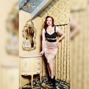 ❗️SOLD Deadly Dames Courtesan Dress❗️